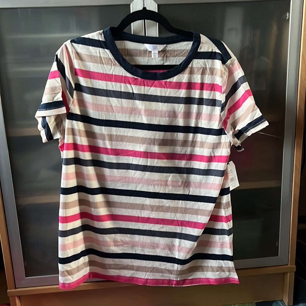 New never worn Striped T-shirt